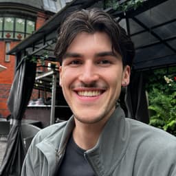 James Illge, Webentwickler bei IVIS MEDIA